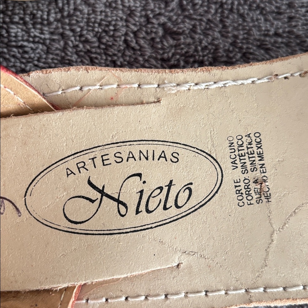 Red Huarache Sandals NWOT - Picture 5 of 5